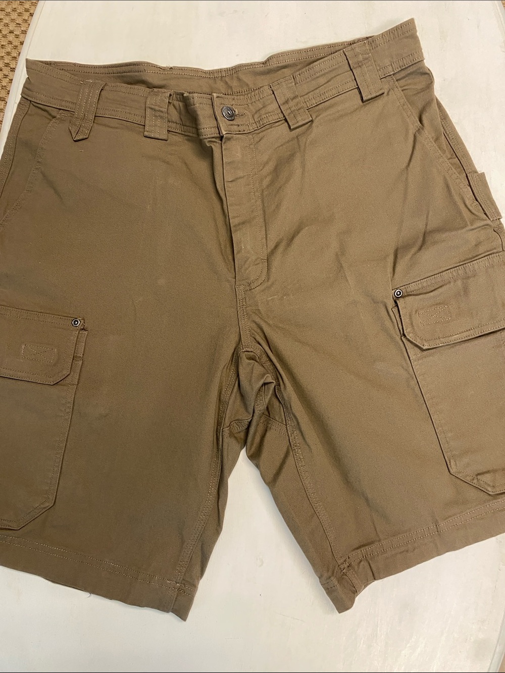 Duluth Trading Co Brown/Tan Cargo Shorts with Utility Pockets